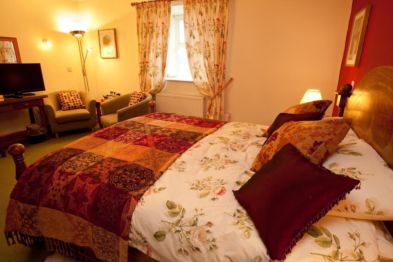 Bed and Breakfast Country Getaway - Tosson Tower Farm Ротбури Номер фото