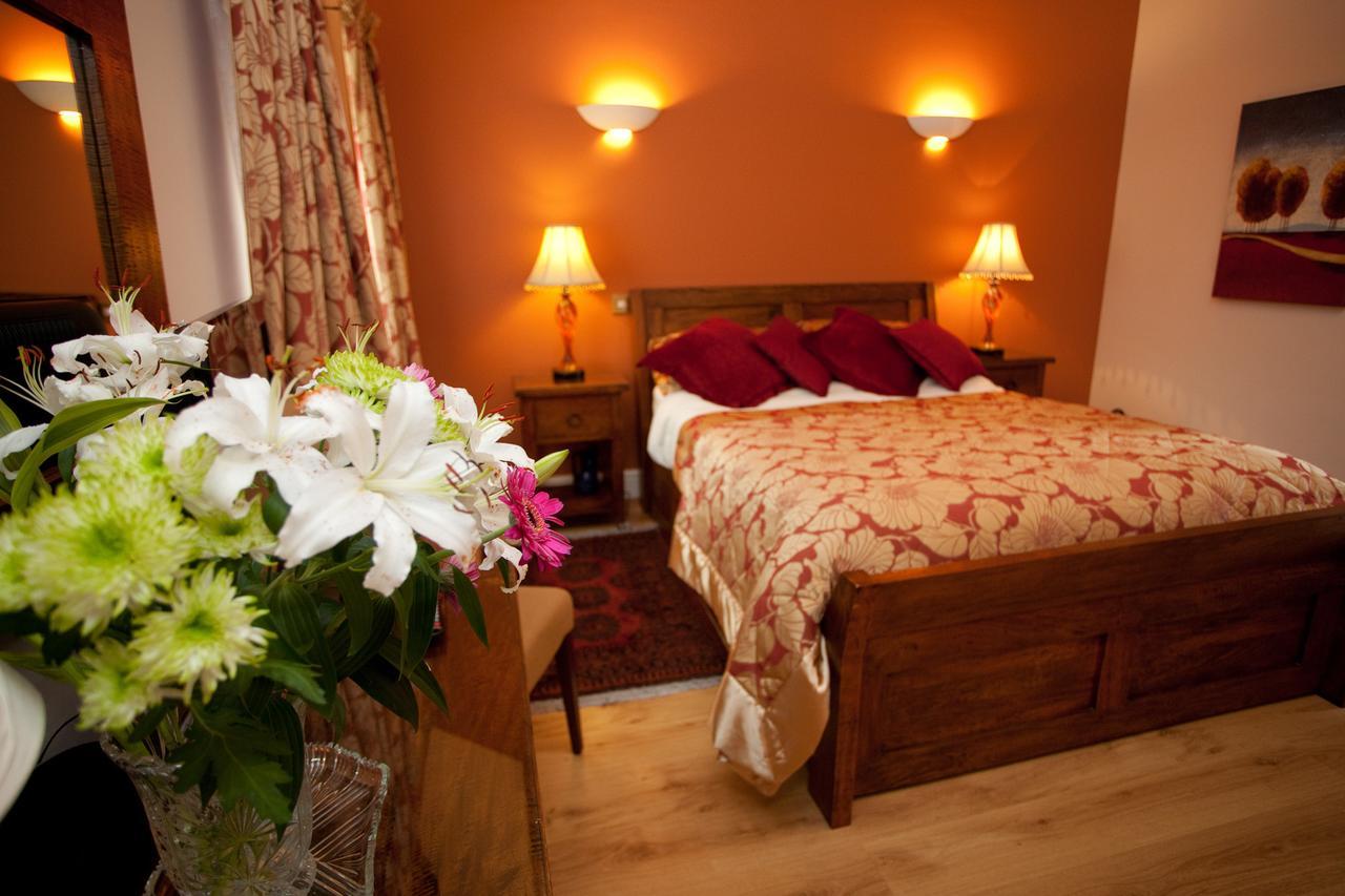 Bed and Breakfast Country Getaway - Tosson Tower Farm Ротбури Номер фото